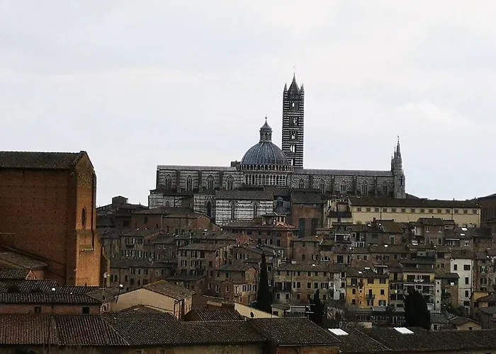 Nel Cuore Del Centro Storico Di *